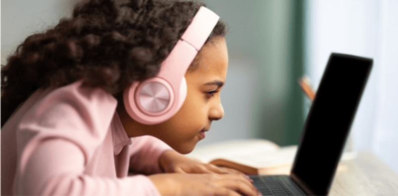 Signs your child might be struggling with their vision. 4 Signs your child might be struggling with their vision. 3
