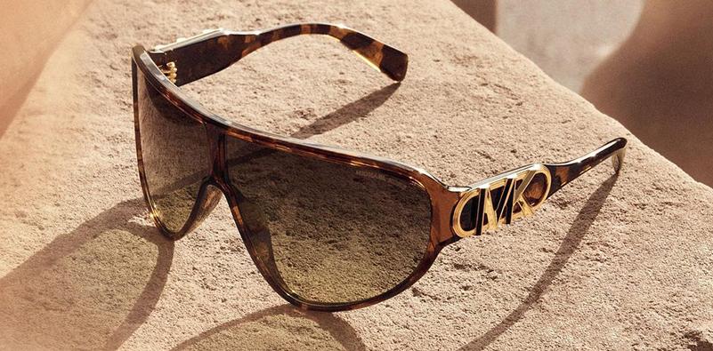 Fall into style - this season’s top eyewear trends 1 Oversized Eyewear